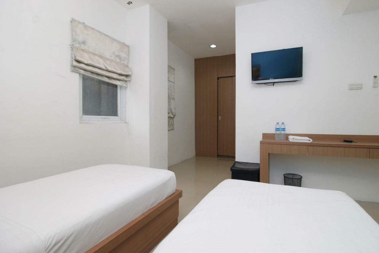 Residence100 Jakarta Buitenkant foto